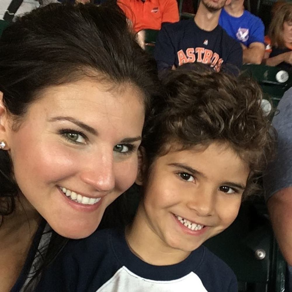 Meet your Posher, Tia